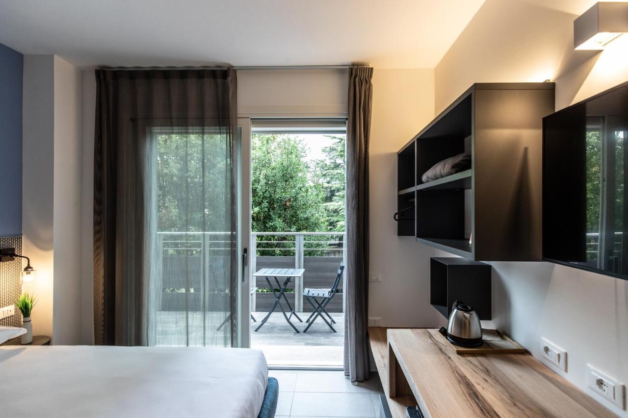 Sei Garda Apartments Песк'єра-дель-Гарда Екстер'єр фото