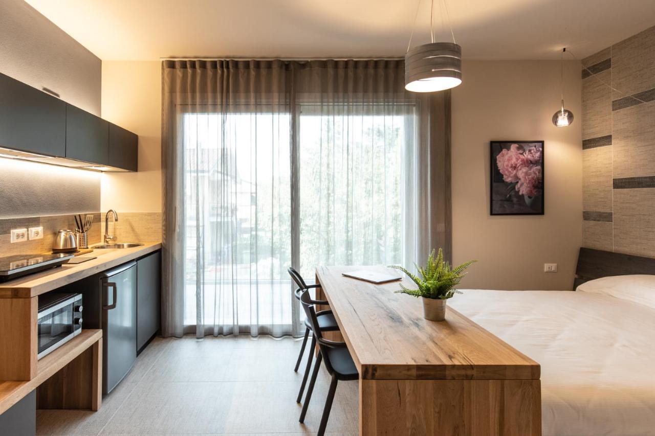 Sei Garda Apartments Песк'єра-дель-Гарда Екстер'єр фото